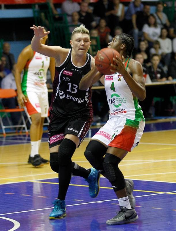 Basketball. Tauron Basket Liga Kobiet. JAS FBG Zaglebie Sosnowiec - Energa Torun. 19.09.2015