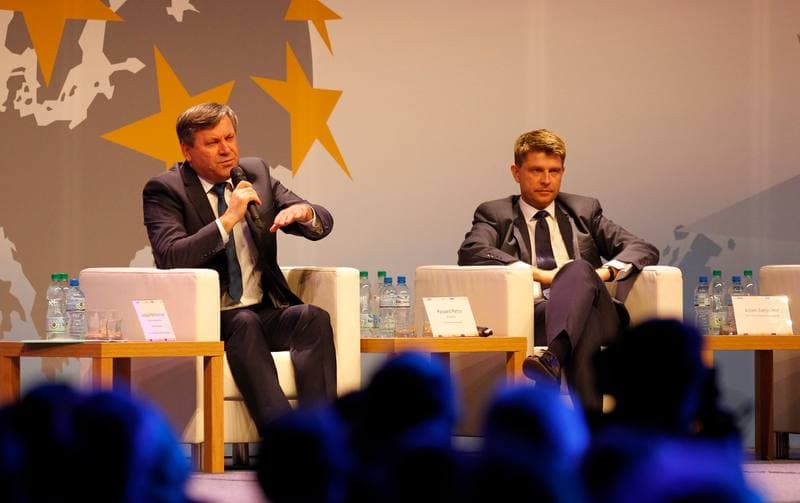 Janusz Piechocinski. Press Conference. 12.10.2015