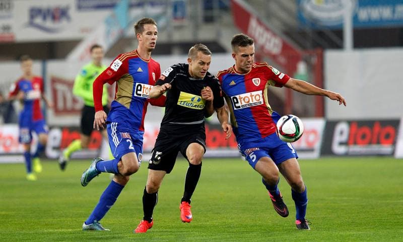 Football. PKO BP Ekstraklasa. Piast Gliwice - Korona Kielce. 24.10.2015