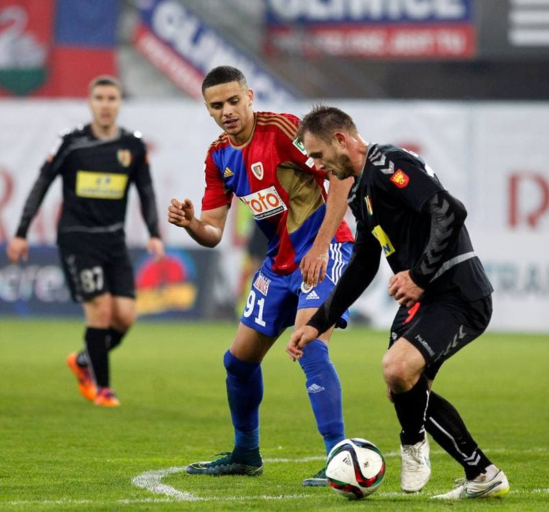 Football. PKO BP Ekstraklasa. Piast Gliwice - Korona Kielce. 24.10.2015