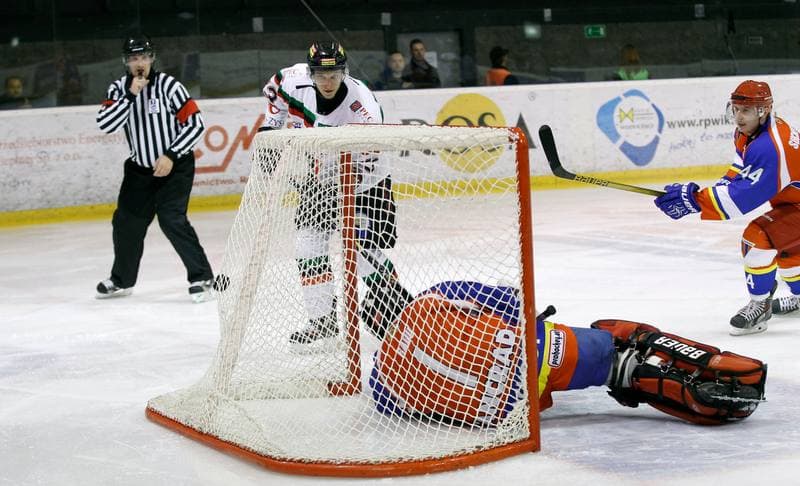 Ice Hockey. Continental Cup. GKS Tychy - Dunarea Galati. 24.10.2015