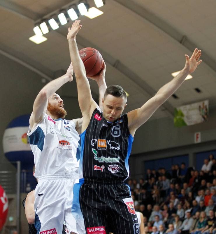 Basketball. Tauron Basket Liga. MKS Dabrowa Gornicza - Stal Ostrow Wielkopolski. 15.11.2015