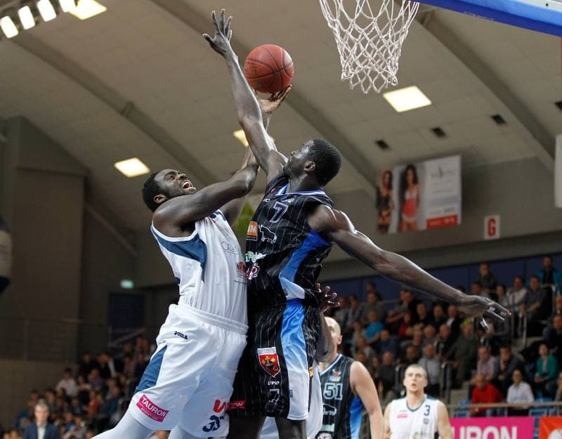 Basketball. Tauron Basket Liga. MKS Dabrowa Gornicza - Stal Ostrow Wielkopolski. 15.11.2015