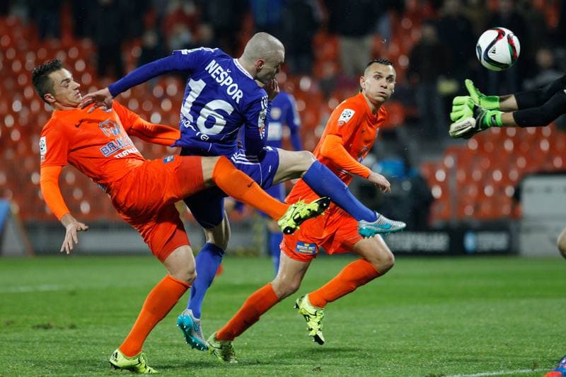Football. PKO BP Ekstraklasa. Termalica Bruk-Bet Nieciecza - Piast Gliwice. 20.11.2015