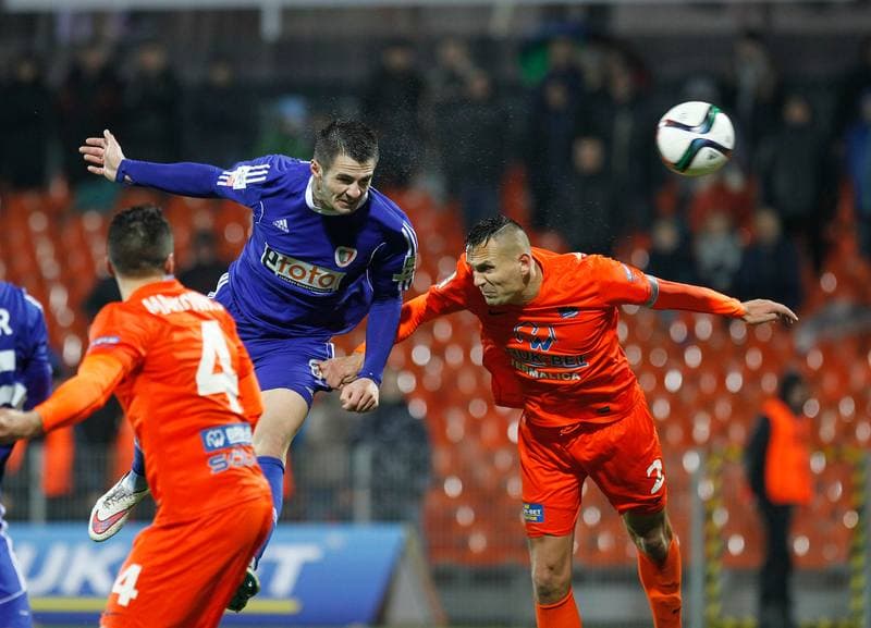 Football. PKO BP Ekstraklasa. Termalica Bruk-Bet Nieciecza - Piast Gliwice. 20.11.2015