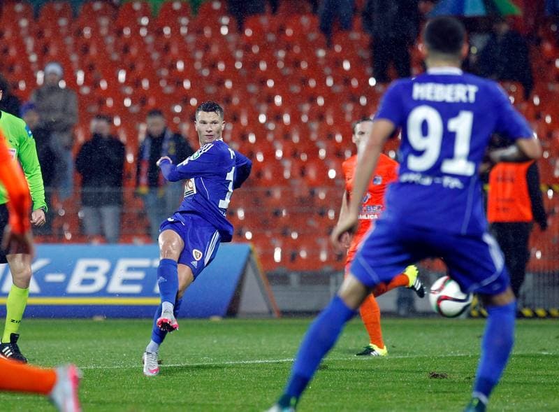 Football. PKO BP Ekstraklasa. Termalica Bruk-Bet Nieciecza - Piast Gliwice. 20.11.2015