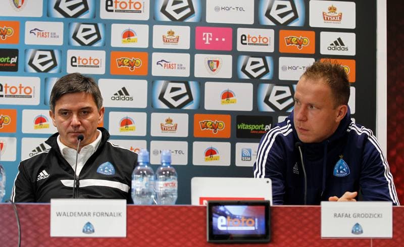 Football. Piast Gliwice. Press Conference. 25.11.2015