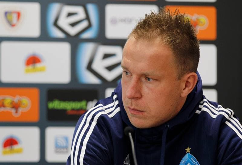 Football. Piast Gliwice. Press Conference. 25.11.2015