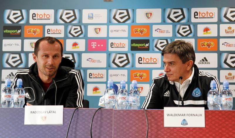 Football. Piast Gliwice. Press Conference. 25.11.2015