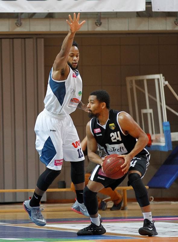 Basketball. Tauron Basket Liga. MKS Dabrowa Gornicza - Trefl Sopot. 25.11.2015