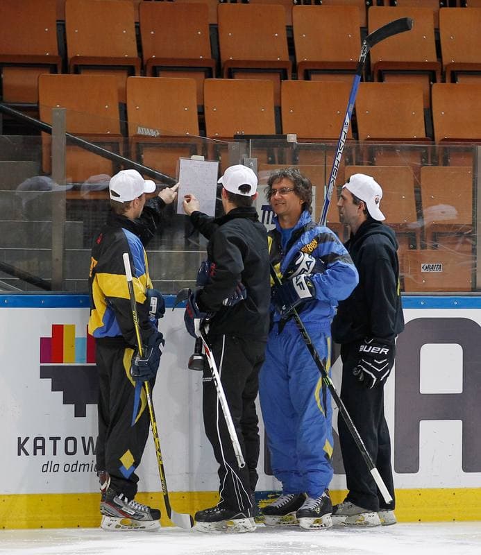 Ice Hockey. Jaroslaw Byrski Camp. Training. 27.11.2015