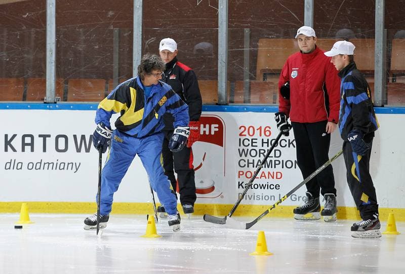 Ice Hockey. Jaroslaw Byrski Camp. Training. 27.11.2015