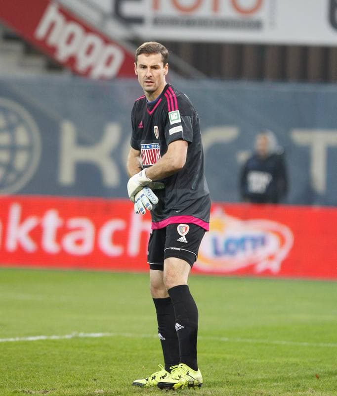 Football. PKO BP Ekstraklasa. Piast Gliwice - Ruch Chorzow. 27.11.2015