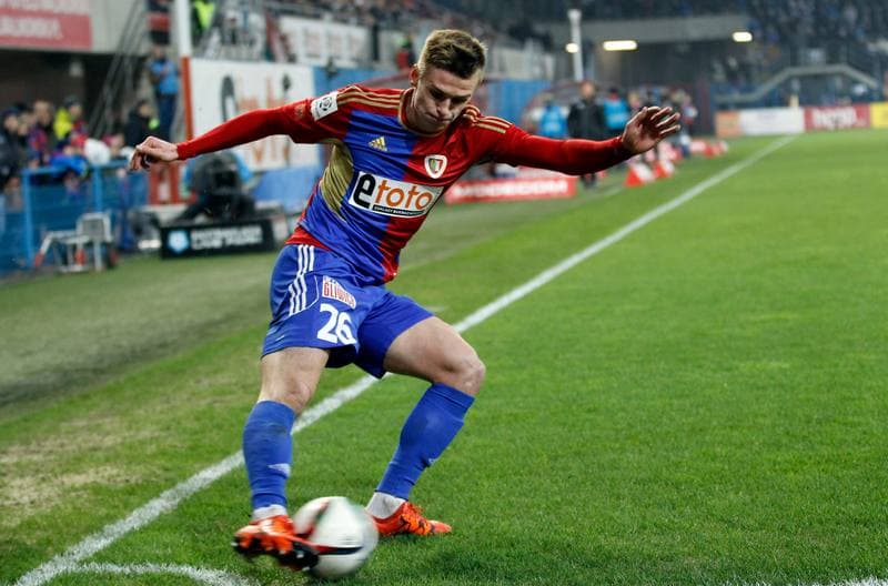 Football. PKO BP Ekstraklasa. Piast Gliwice - Ruch Chorzow. 27.11.2015