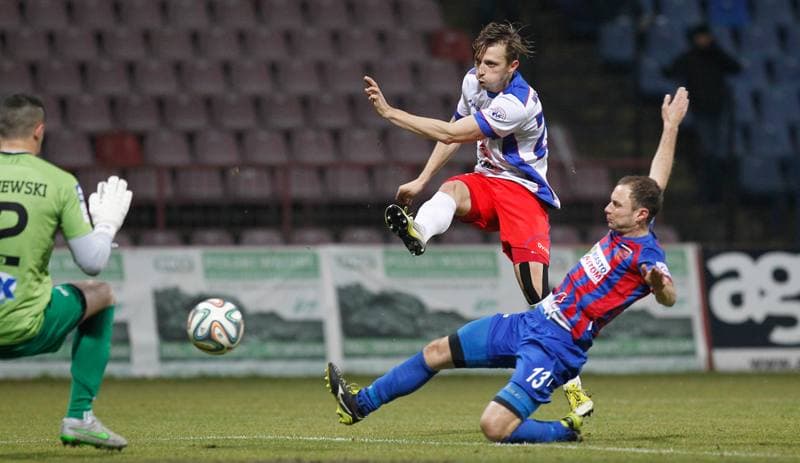 Football. II Liga. Polonia Bytom - Wisla Pulawy. 28.11.2015