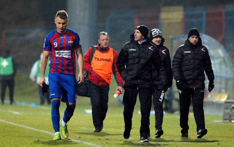 Football. II Liga. Polonia Bytom - Wisla Pulawy. 28.11.2015