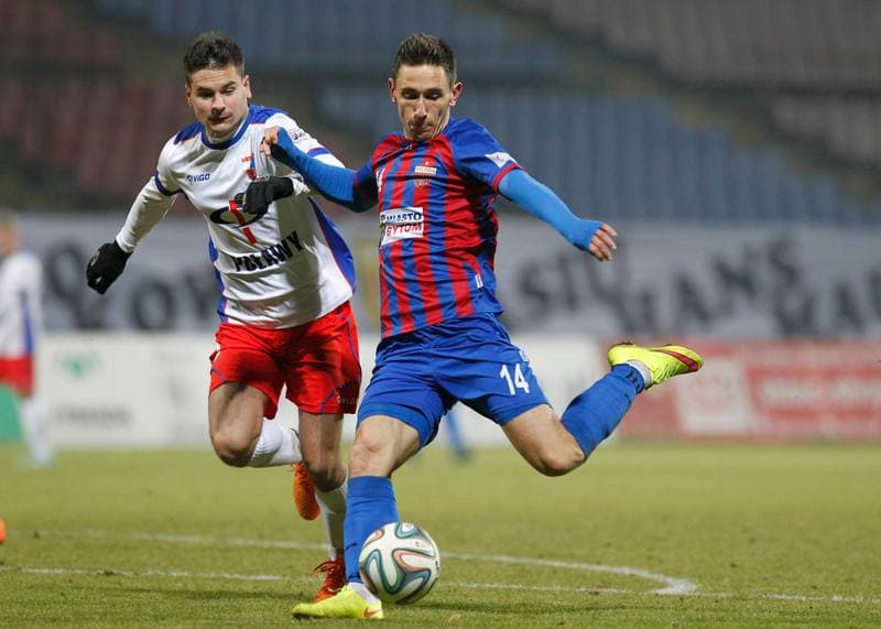 Football. II Liga. Polonia Bytom - Wisla Pulawy. 28.11.2015